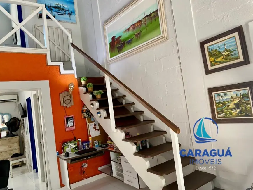Foto 2 de Casa com 3 quartos à venda, 178m2 em Cidade Jardim, Caraguatatuba - SP