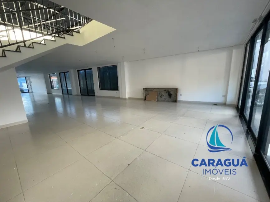 Foto 2 de Loja para alugar, 192m2 em Centro, Caraguatatuba - SP