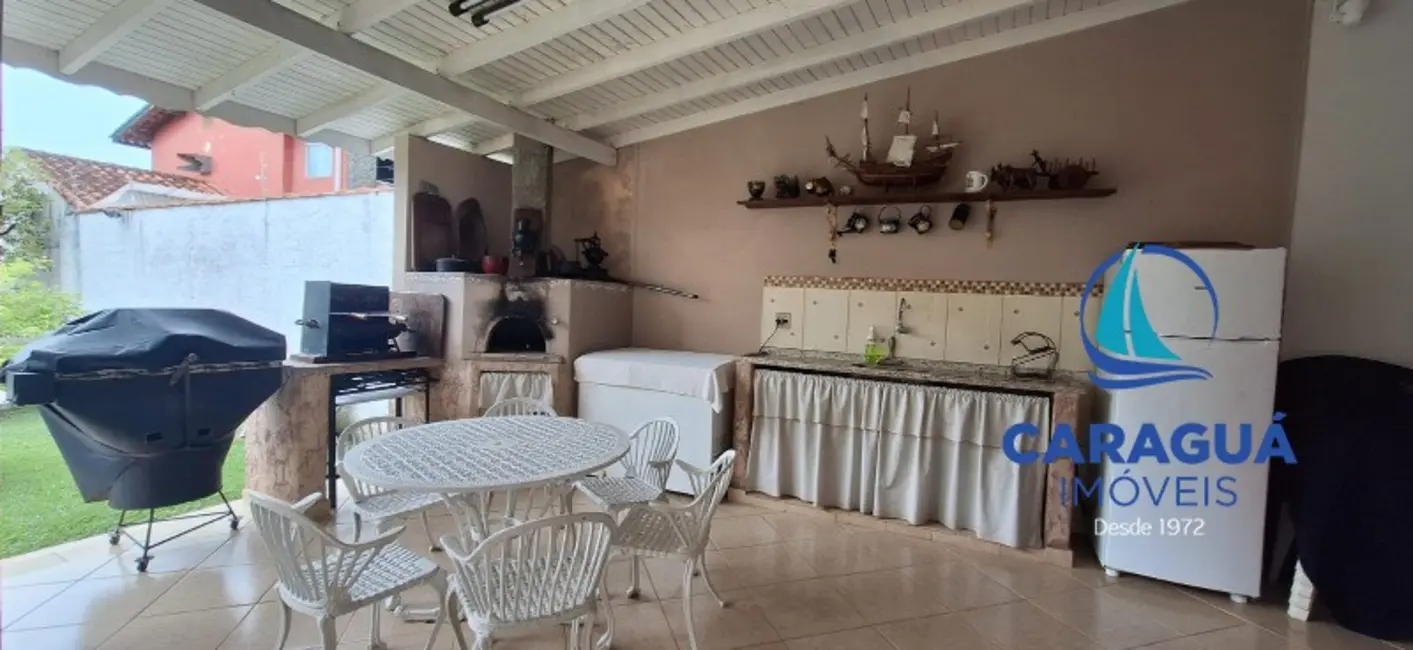 Foto 8 de Casa com 3 quartos à venda, 198m2 em Caputera, Caraguatatuba - SP