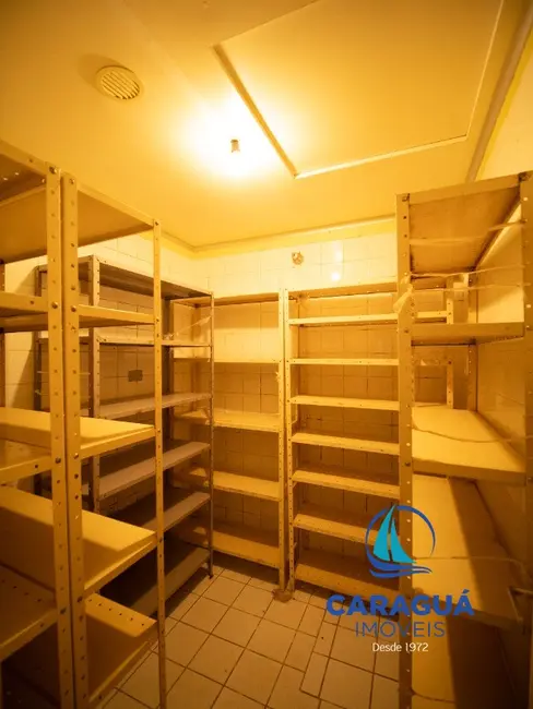 Foto 9 de Loja à venda, 320m2 em Centro, Caraguatatuba - SP