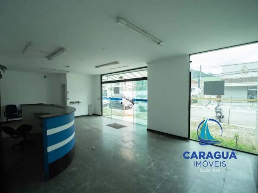 Foto 3 de Loja para alugar, 402m2 em Centro, Caraguatatuba - SP