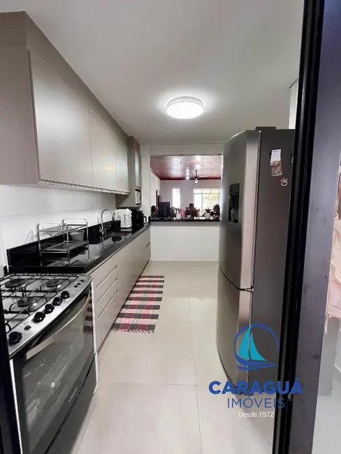 Foto 7 de Casa com 4 quartos para alugar, 280m2 em Sumaré, Caraguatatuba - SP