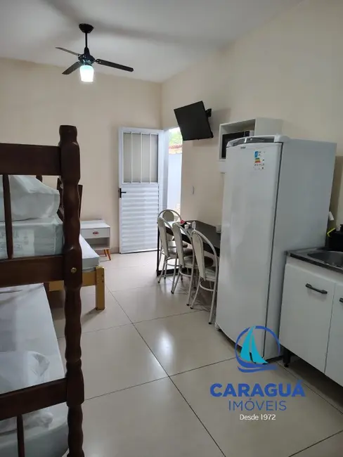 Foto 5 de Kitnet com 1 quarto para alugar, 30m2 em Massaguaçu, Caraguatatuba - SP