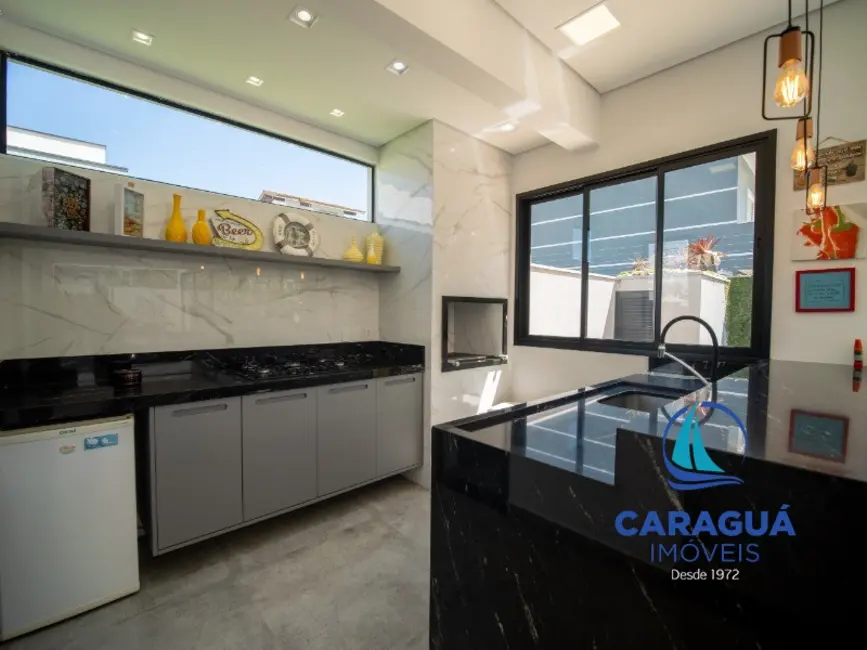 Foto 5 de Casa de Condomínio com 4 quartos à venda, 233m2 em Costa Nova, Caraguatatuba - SP