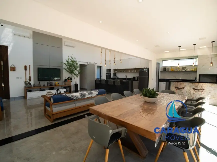 Foto 3 de Casa de Condomínio com 4 quartos à venda, 233m2 em Costa Nova, Caraguatatuba - SP