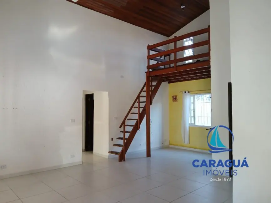 Foto 3 de Casa com 3 quartos para alugar, 300m2 em Cidade Jardim, Caraguatatuba - SP