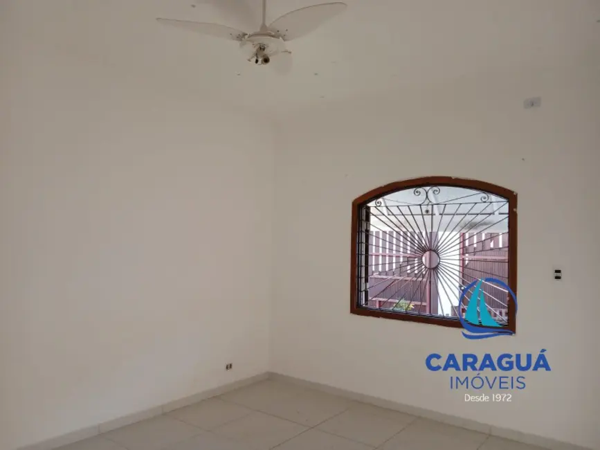 Foto 7 de Casa com 3 quartos para alugar, 300m2 em Cidade Jardim, Caraguatatuba - SP