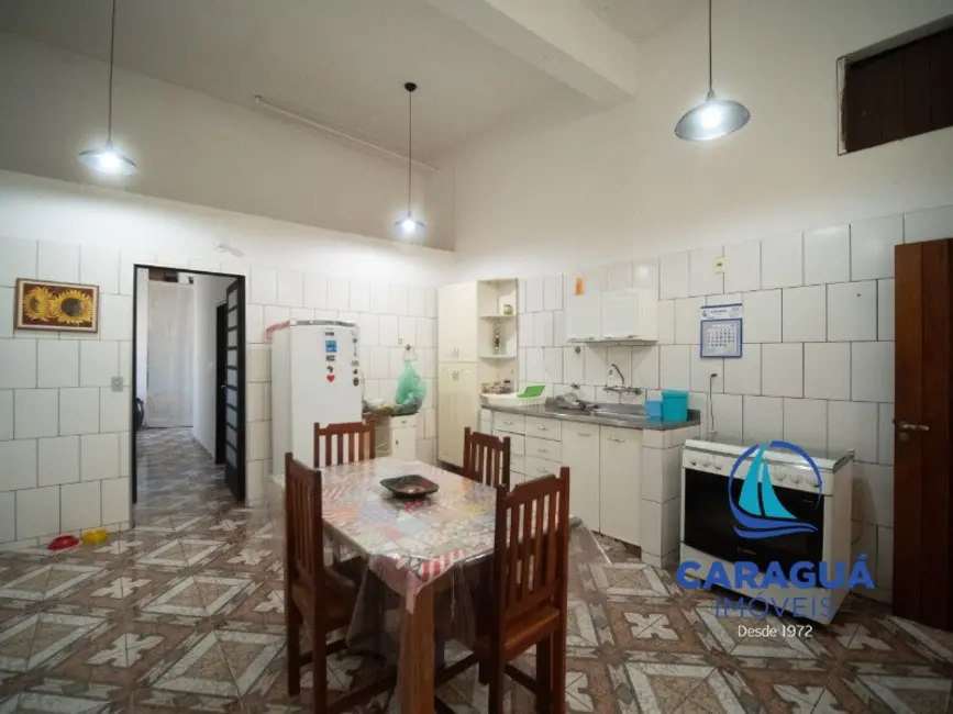 Foto 3 de Casa com 6 quartos à venda, 300m2 em Loteamento Balneário Camburi, Caraguatatuba - SP