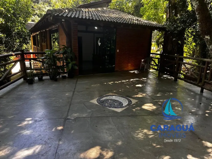 Foto 4 de Chácara com 4 quartos para alugar, 350m2 em Cantagalo, Caraguatatuba - SP