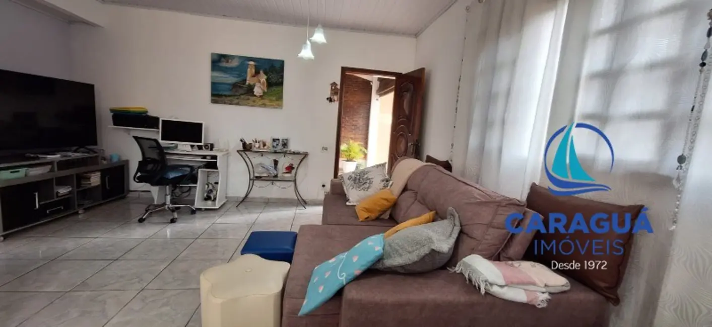 Foto 9 de Casa com 2 quartos à venda, 155m2 em Centro, Caraguatatuba - SP