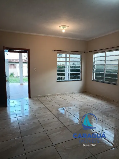Foto 3 de Casa com 3 quartos para alugar, 130m2 em Martim de Sá, Caraguatatuba - SP
