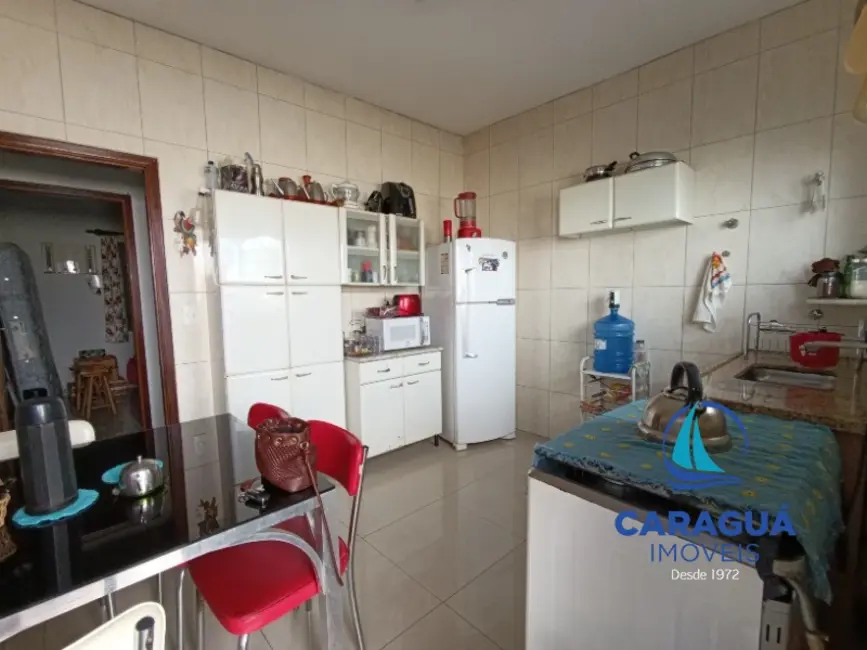 Foto 8 de Casa com 4 quartos à venda e para alugar, 256m2 em Centro, Caraguatatuba - SP