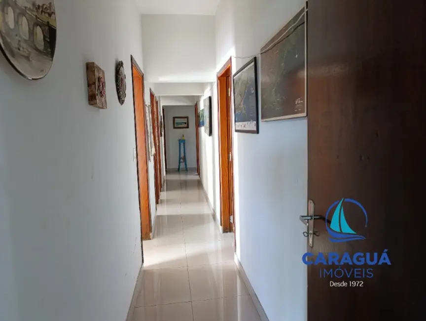 Foto 5 de Casa com 4 quartos à venda e para alugar, 256m2 em Centro, Caraguatatuba - SP