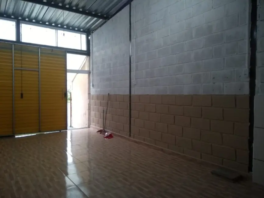 Foto 2 de Loja para alugar, 75m2 em Caputera, Caraguatatuba - SP