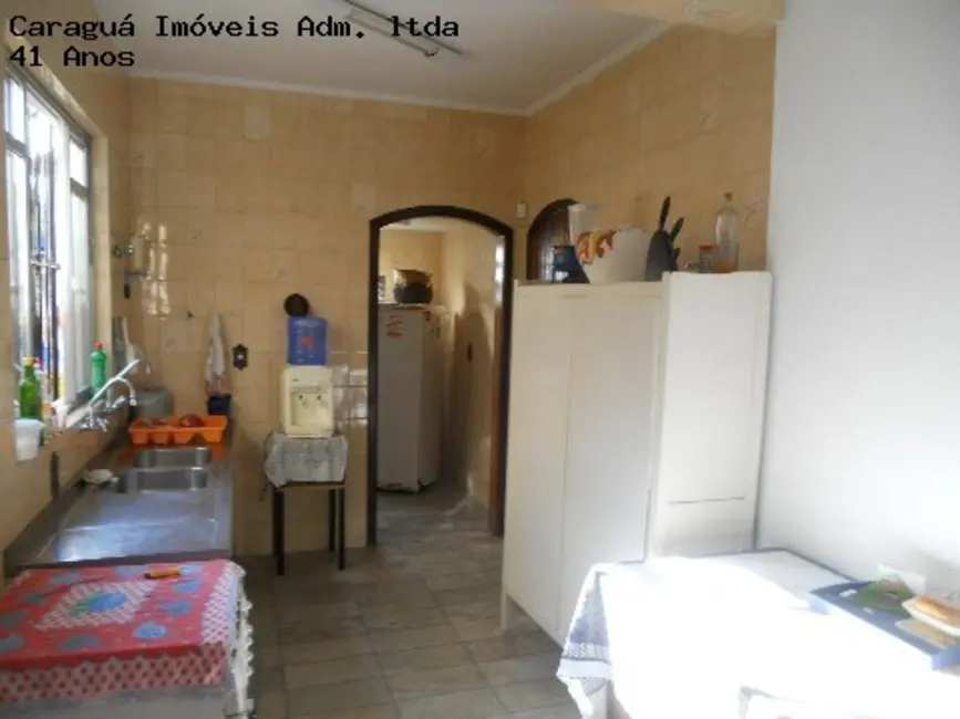 Prédio Inteiro com 8 quartos à venda e para alugar, 440m2 em Centro, Caraguatatuba - SP - imagem 8 Foto 8 de Prédio Inteiro com 8 quartos à venda e para alugar, 440m2 em Centro, Caraguatatuba - SP