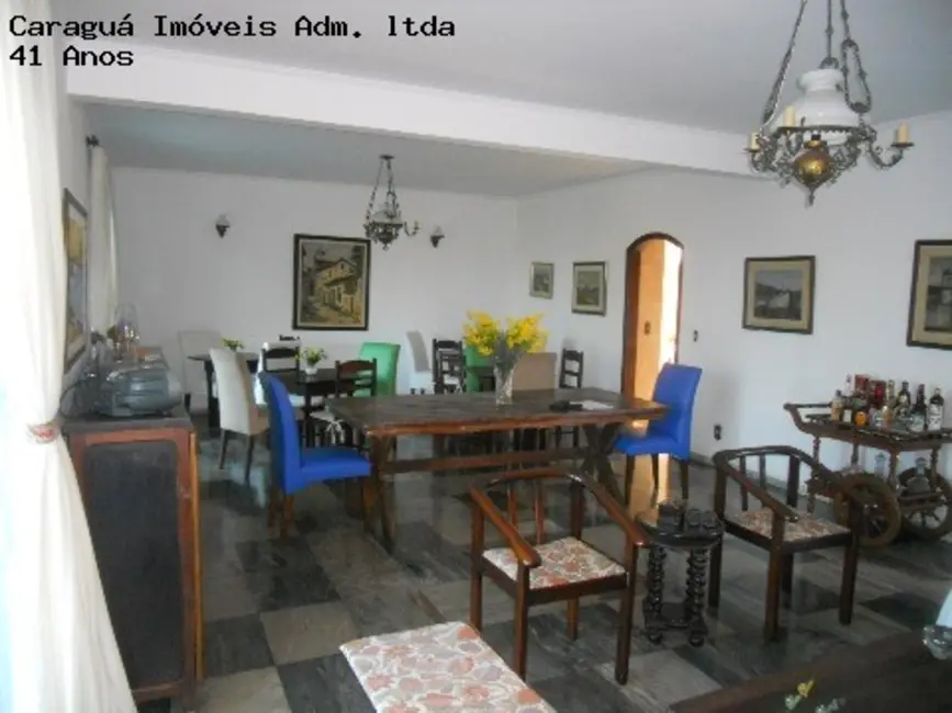 Prédio Inteiro com 8 quartos à venda e para alugar, 440m2 em Centro, Caraguatatuba - SP - imagem 6 Foto 6 de Prédio Inteiro com 8 quartos à venda e para alugar, 440m2 em Centro, Caraguatatuba - SP