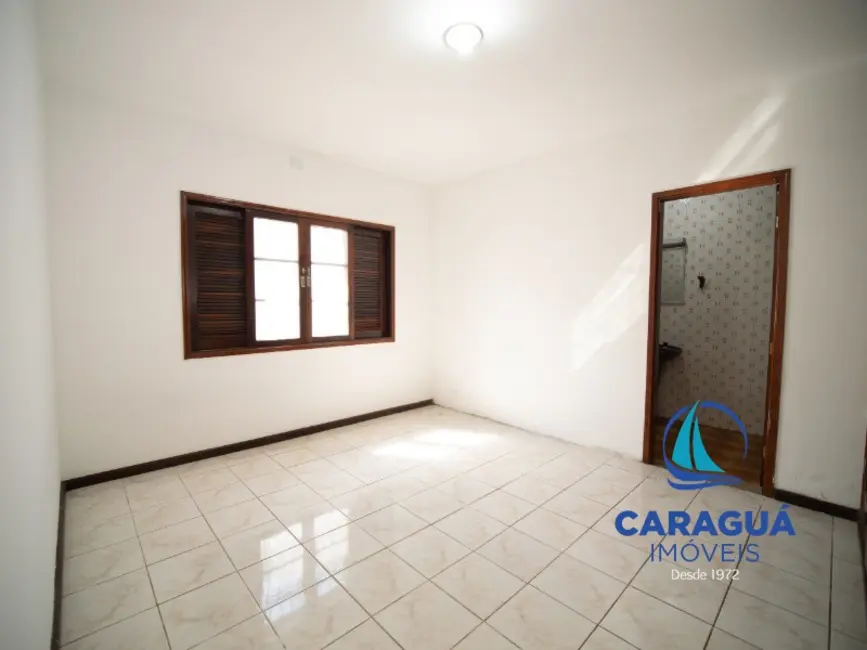 Foto 8 de Casa com 3 quartos para alugar, 60m2 em Caraguatatuba - SP
