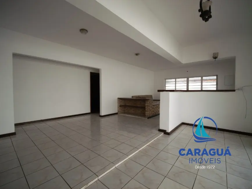 Foto 5 de Casa com 3 quartos para alugar, 60m2 em Caraguatatuba - SP
