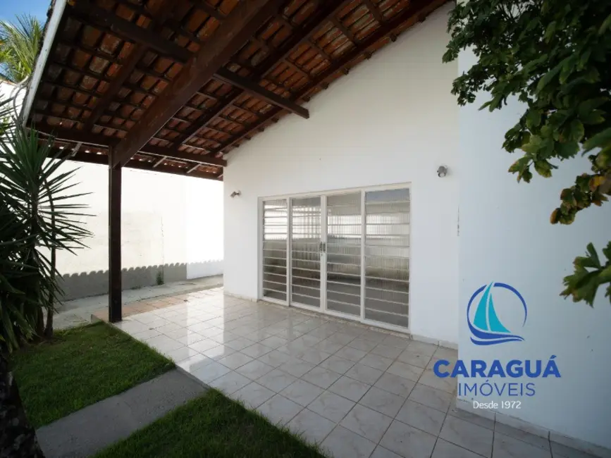 Foto 1 de Casa com 3 quartos para alugar, 60m2 em Caraguatatuba - SP