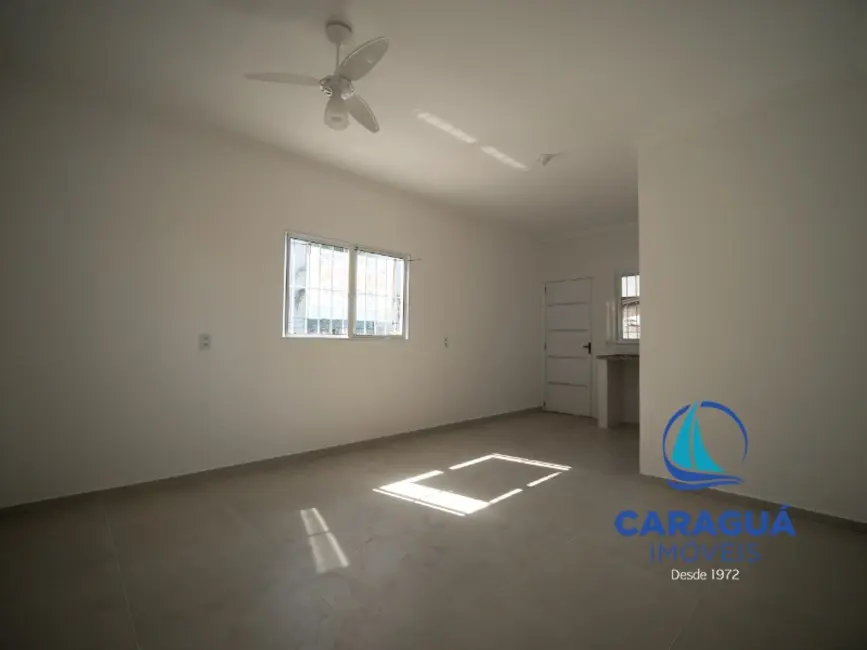 Foto 4 de Kitnet para alugar, 200m2 em Centro, Caraguatatuba - SP