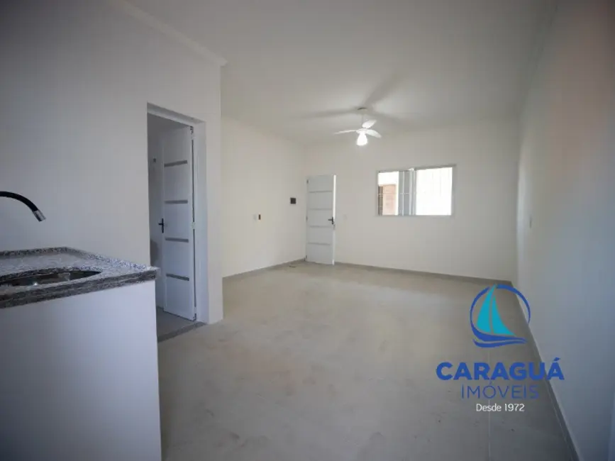 Foto 14 de Kitnet para alugar, 200m2 em Centro, Caraguatatuba - SP