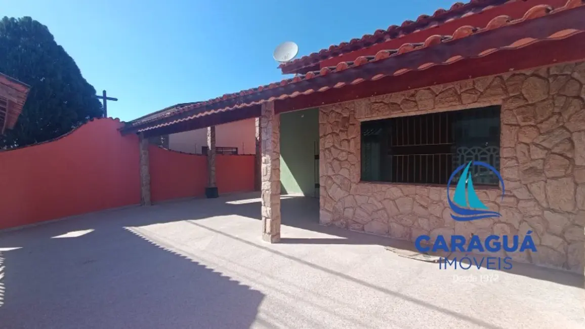 Casa com 3 quartos para alugar, 156m2 em Praia das Palmeiras, Caraguatatuba - SP - imagem 1 Foto 1 de Casa com 3 quartos para alugar, 156m2 em Praia das Palmeiras, Caraguatatuba - SP