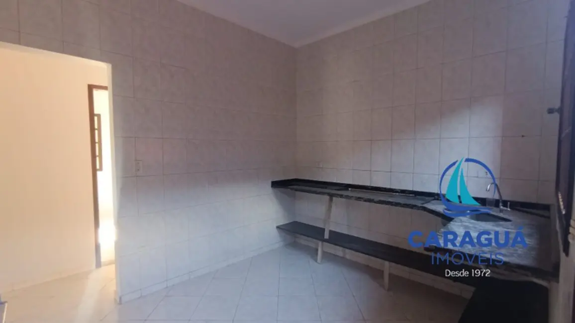 Casa com 3 quartos para alugar, 156m2 em Praia das Palmeiras, Caraguatatuba - SP - imagem 5 Foto 5 de Casa com 3 quartos para alugar, 156m2 em Praia das Palmeiras, Caraguatatuba - SP