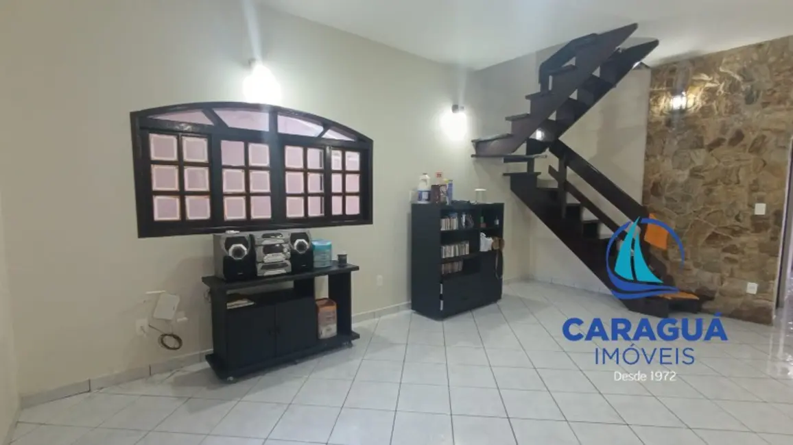 Foto 2 de Casa com 2 quartos para alugar, 100m2 em Indaiá, Caraguatatuba - SP