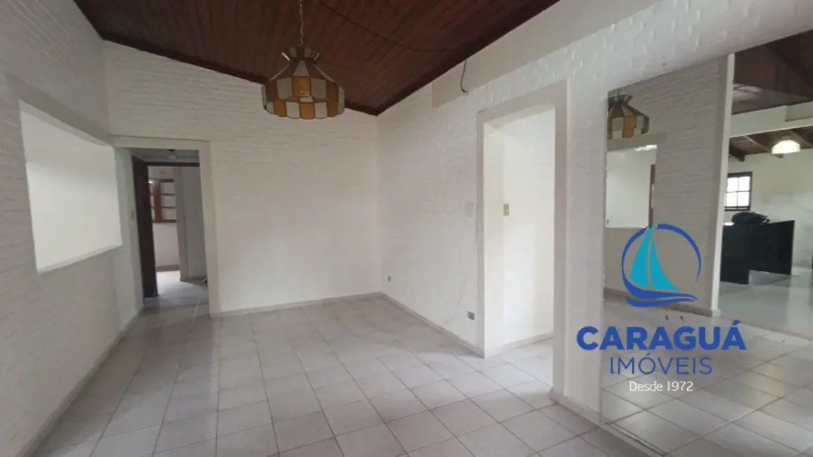 Foto 3 de Casa com 2 quartos para alugar, 134m2 em Loteamento Recanto Sandra, Caraguatatuba - SP
