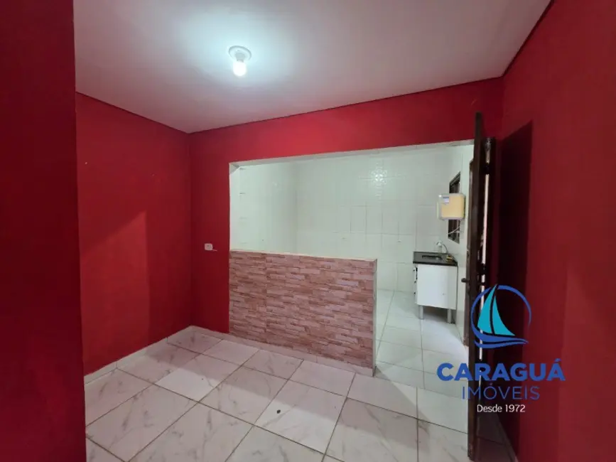 Foto 2 de Casa com 2 quartos para alugar, 75m2 em Travessão, Caraguatatuba - SP
