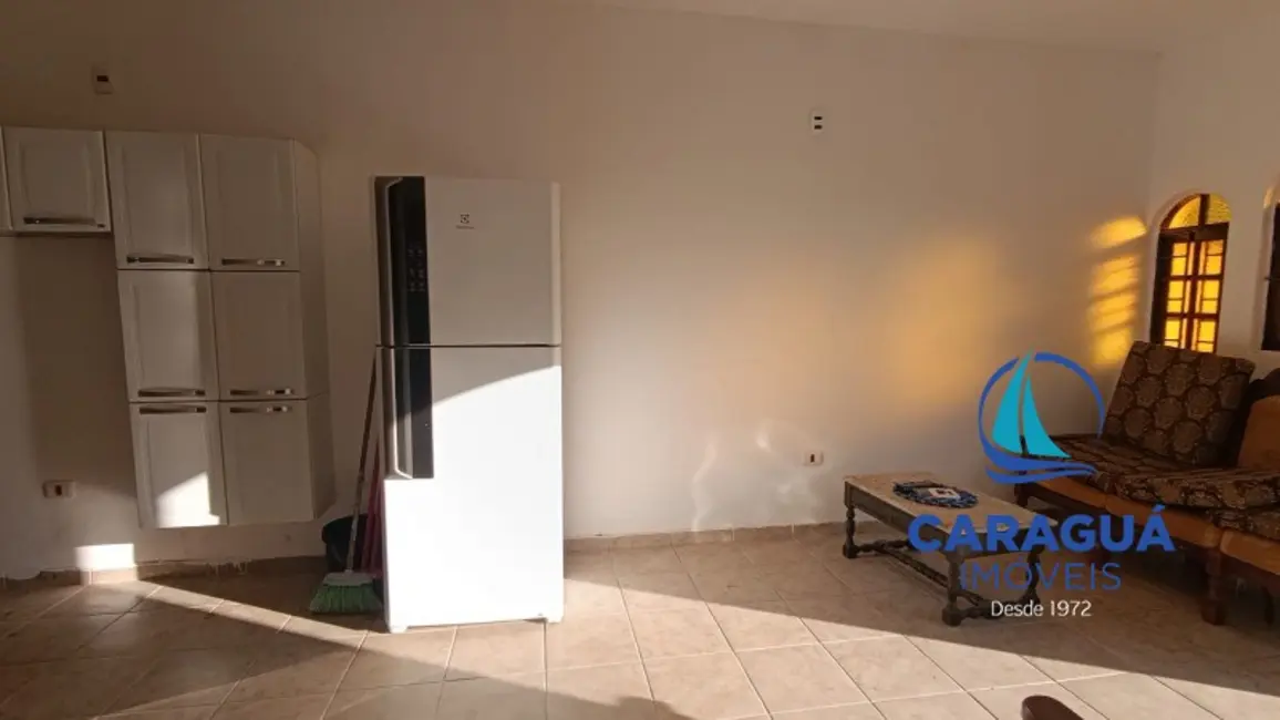 Casa com 2 quartos à venda, 43m2 em Caraguatatuba - SP - imagem 4 Foto 4 de Casa com 2 quartos à venda, 43m2 em Caraguatatuba - SP