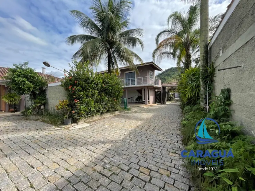 Foto 2 de Casa de Condomínio com 4 quartos para alugar, 500m2 em Centro, Caraguatatuba - SP
