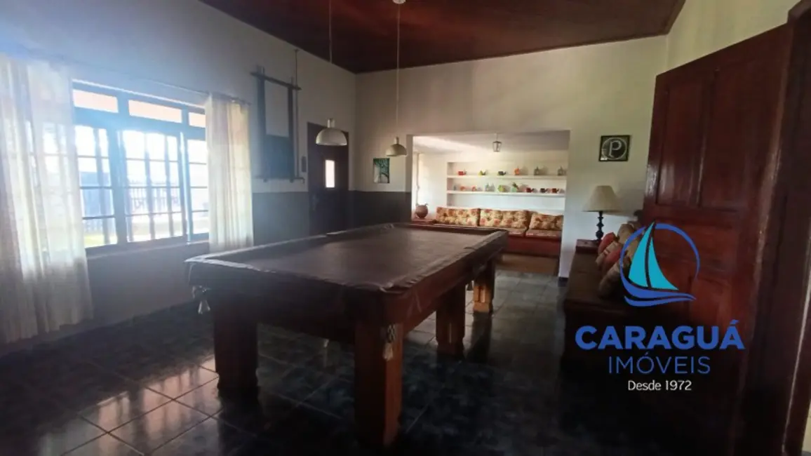 Foto 3 de Casa com 7 quartos para alugar, 320m2 em Praia das Palmeiras, Caraguatatuba - SP