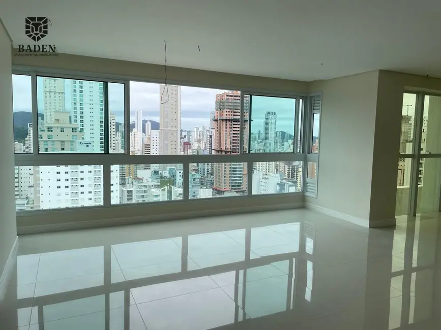 Apartamento com 4 quartos à venda, 148m2 em Centro, Balneario Camboriu - SC - imagem 5 Foto 5 de Apartamento com 4 quartos à venda, 148m2 em Centro, Balneario Camboriu - SC