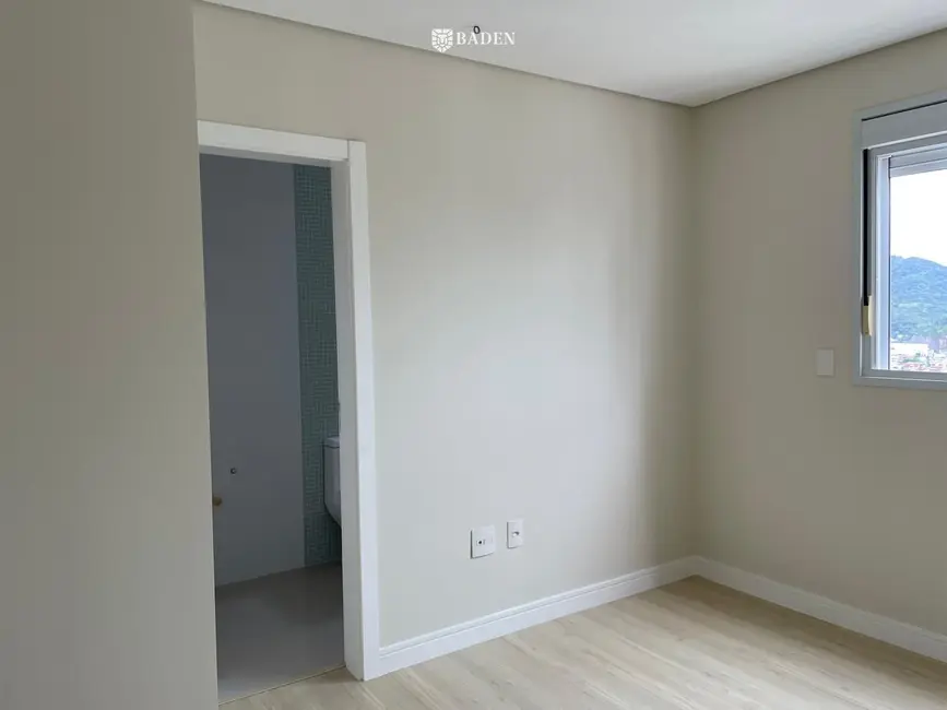 Foto 7 de Apartamento com 4 quartos à venda, 148m2 em Centro, Balneario Camboriu - SC