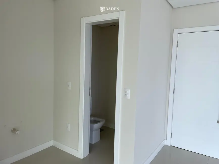 Foto 8 de Apartamento com 4 quartos à venda, 148m2 em Centro, Balneario Camboriu - SC