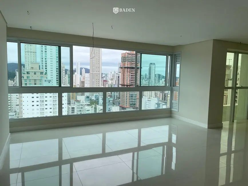 Foto 3 de Apartamento com 4 quartos à venda, 148m2 em Centro, Balneario Camboriu - SC