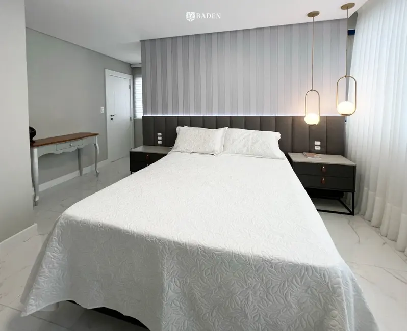 Foto 3 de Apartamento com 3 quartos à venda, 180m2 em Centro, Balneario Camboriu - SC