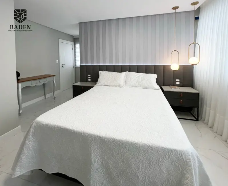 Foto 3 de Apartamento com 3 quartos à venda, 180m2 em Centro, Balneario Camboriu - SC