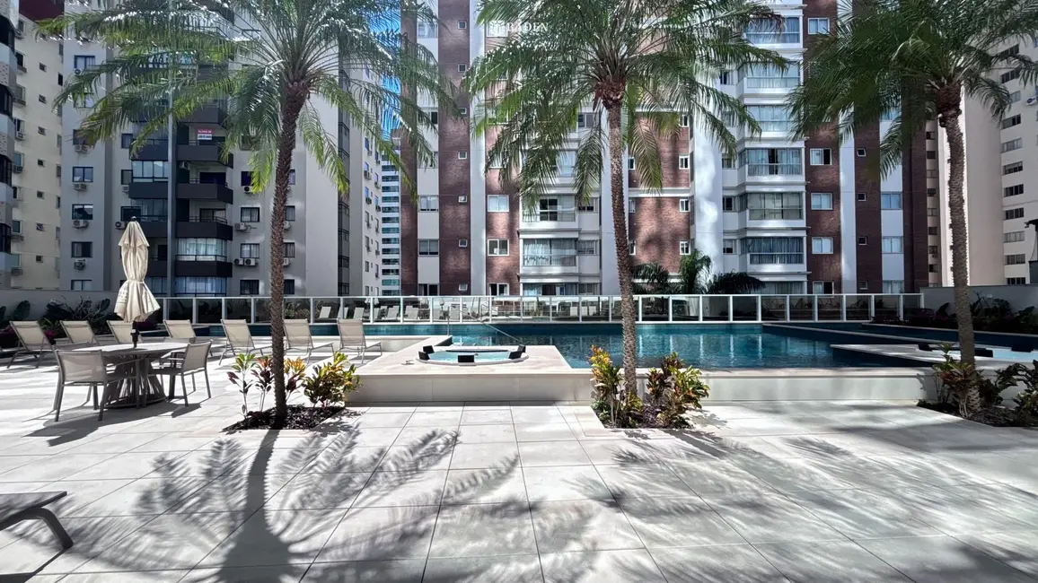 Foto 1 de Apartamento com 4 quartos à venda, 170m2 em Centro, Balneario Camboriu - SC