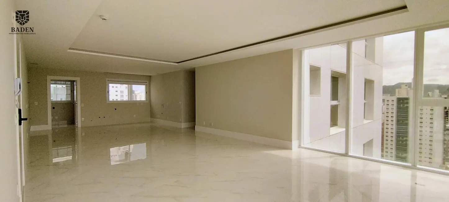 Foto 1 de Apartamento com 4 quartos à venda, 170m2 em Centro, Balneario Camboriu - SC