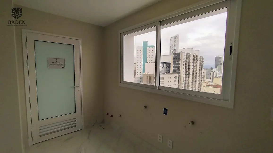 Foto 7 de Apartamento com 4 quartos à venda, 170m2 em Centro, Balneario Camboriu - SC