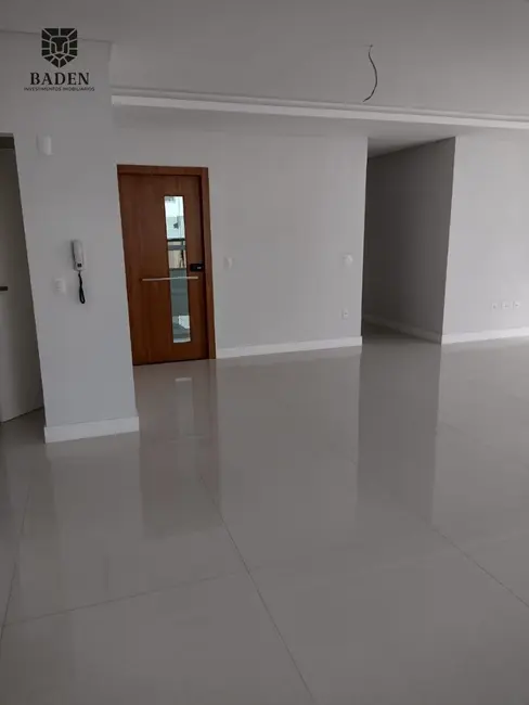Foto 8 de Apartamento com 3 quartos à venda, 146m2 em Centro, Balneario Camboriu - SC