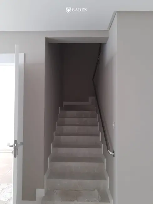 Foto 4 de Sobrado com 3 quartos à venda, 220m2 em Balneario Camboriu - SC