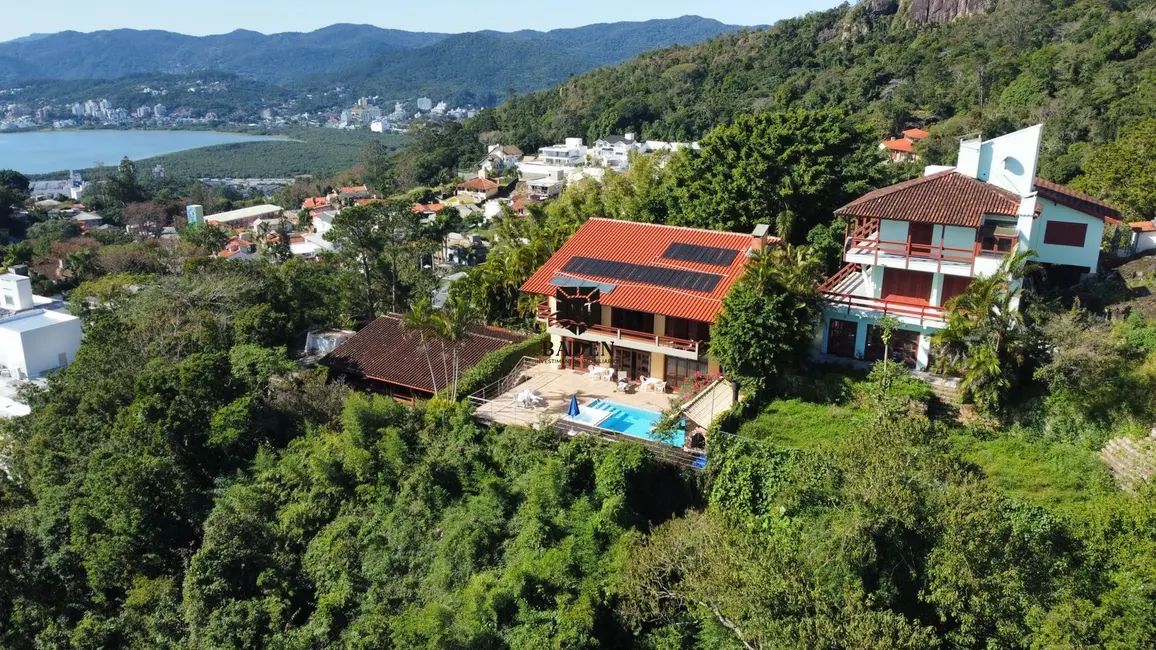 Foto 1 de Casa com 4 quartos à venda, 410m2 em Centro, Florianopolis - SC