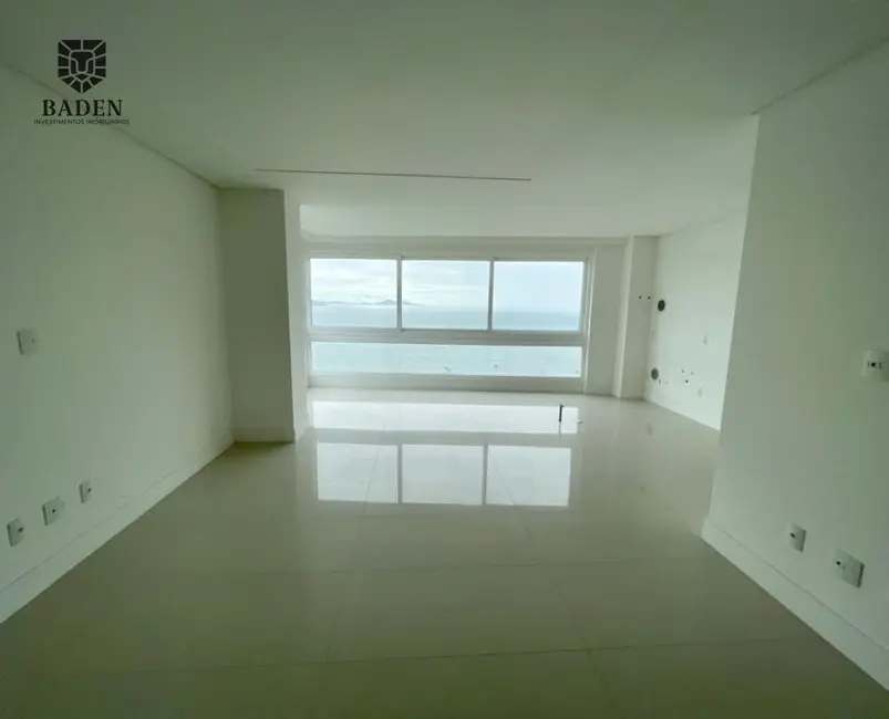 Cobertura com 7 quartos à venda, 410m2 em Balneario Camboriu - SC - imagem 9 Foto 9 de Cobertura com 7 quartos à venda, 410m2 em Balneario Camboriu - SC