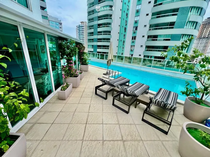 Apartamento com 4 quartos à venda, 559m2 em Centro, Balneario Camboriu - SC - imagem 2 Foto 2 de Apartamento com 4 quartos à venda, 559m2 em Centro, Balneario Camboriu - SC