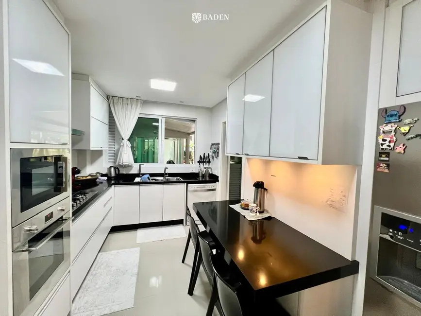 Apartamento com 4 quartos à venda, 559m2 em Centro, Balneario Camboriu - SC - imagem 9 Foto 9 de Apartamento com 4 quartos à venda, 559m2 em Centro, Balneario Camboriu - SC