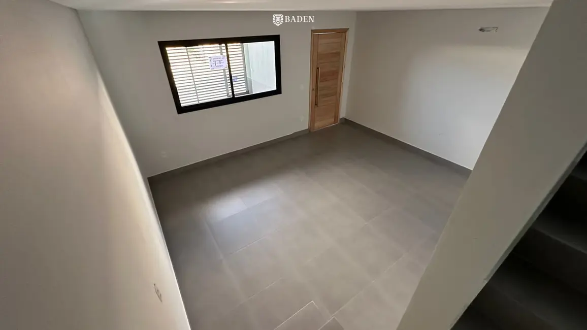 Foto 9 de Sobrado com 2 quartos à venda, 136m2 em Areias, Camboriu - SC