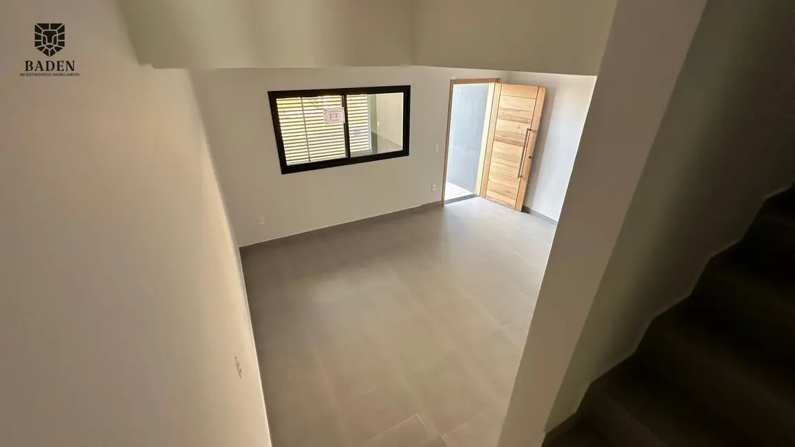 Foto 8 de Sobrado com 2 quartos à venda, 136m2 em Areias, Camboriu - SC